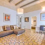 Lovely 4br Maltese With Private Garden & Bbq By 360 Estates