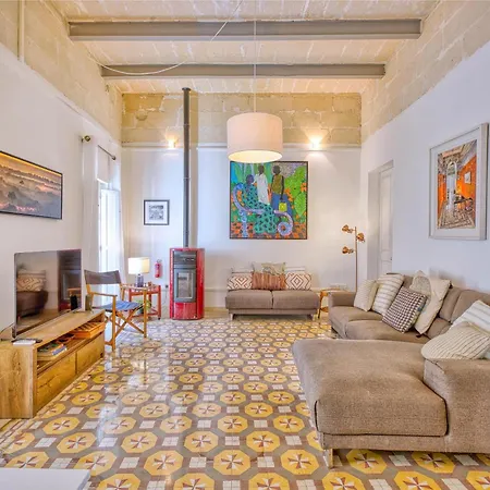Tatil Evi Lovely 4br Maltese With Private Garden & Bbq By 360 Estates