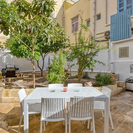 Tatil Evi Lovely 4br Maltese With Private Garden & Bbq By 360 Estates