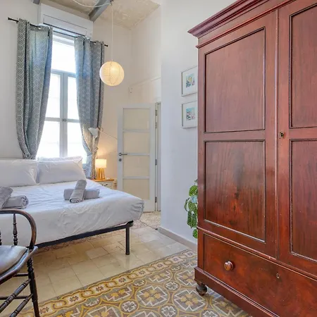 Lovely 4br Maltese With Private Garden & Bbq By 360 Estates Vakantiehuis Cospicua