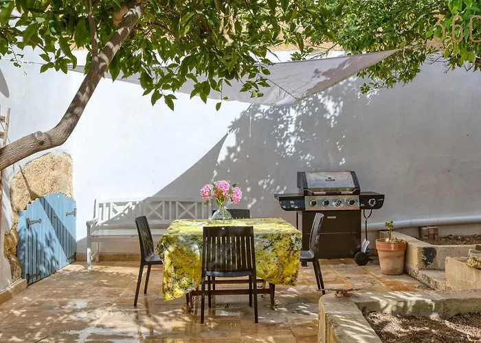 Lovely 4br Maltese With Private Garden & Bbq By 360 Estates *