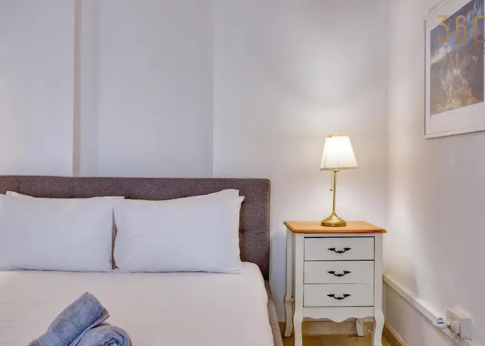 Lovely 4br Maltese With Private Garden & Bbq By 360 Estates