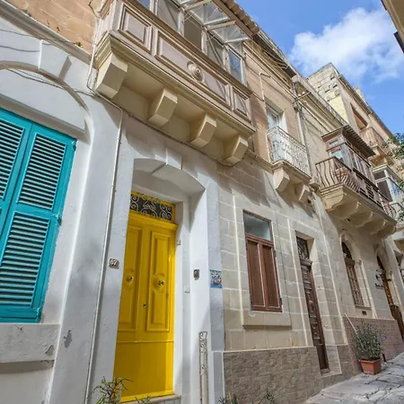 Lovely 4br Maltese With Private Garden & Bbq By 360 Estates