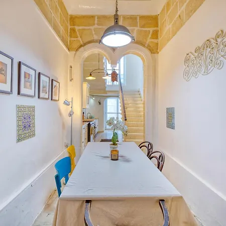 Lovely 4br Maltese With Private Garden & Bbq By 360 Estates *