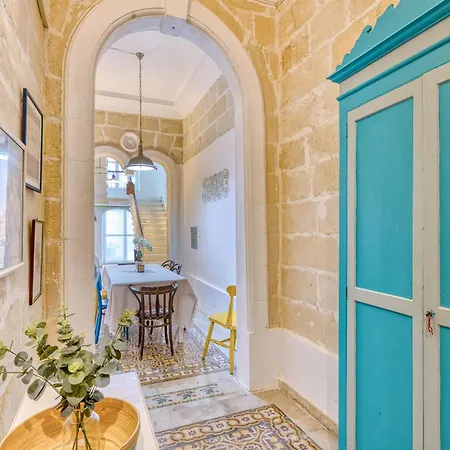 Lovely 4br Maltese With Private Garden & Bbq By 360 Estates Cospicua