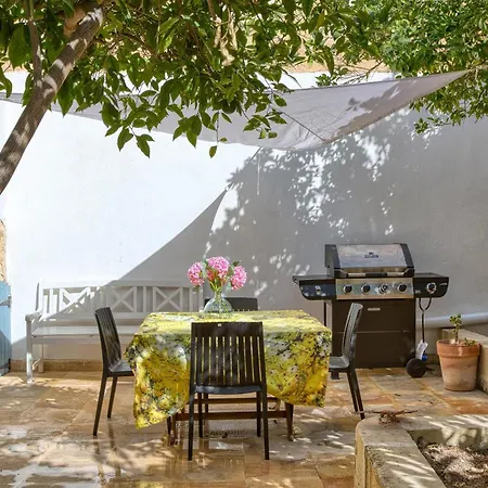 Lovely 4br Maltese With Private Garden & Bbq By 360 Estates *