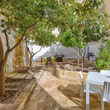 Lovely 4br Maltese With Private Garden & Bbq By 360 Estates * Cospicua