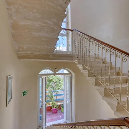 Lovely 4br Maltese With Private Garden & Bbq By 360 Estates * Cospicua