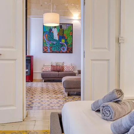 Lovely 4br Maltese With Private Garden & Bbq By 360 Estates * Cospicua