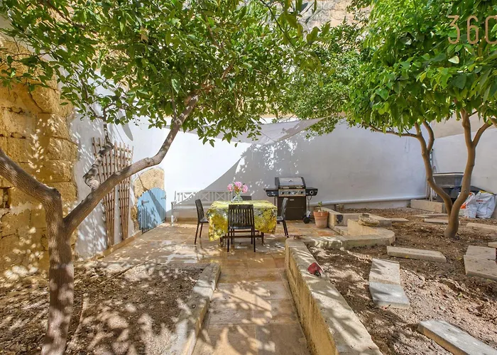 Lovely 4br Maltese With Private Garden & Bbq By 360 Estates *