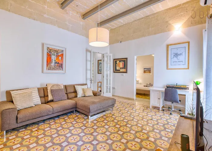 Lovely 4br Maltese With Private Garden & Bbq By 360 Estates