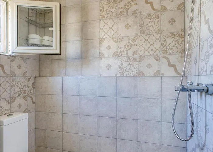 בית נופש Lovely 4br Maltese With Private Garden & Bbq By 360 Estates *