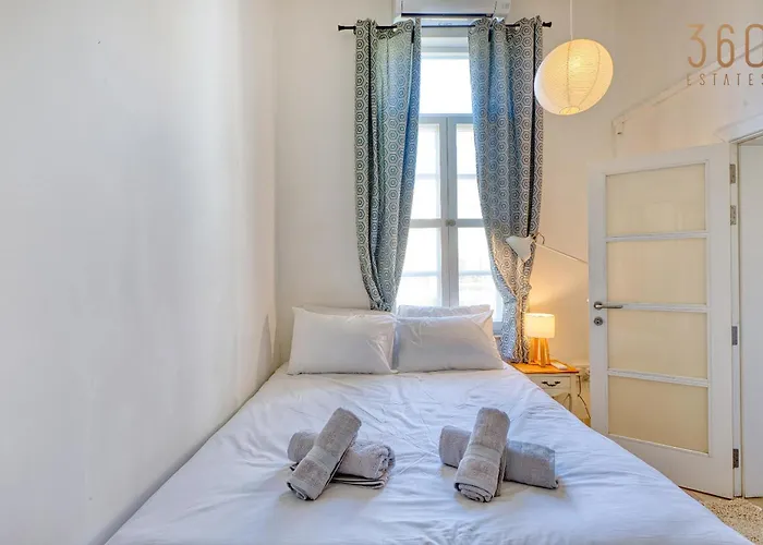 בית נופש Lovely 4br Maltese With Private Garden & Bbq By 360 Estates