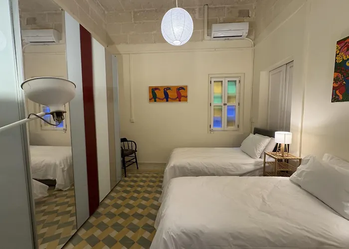 Lovely 4br Maltese With Private Garden & Bbq By 360 Estates Cospicua